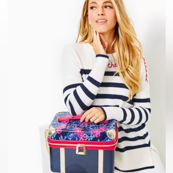 Lilly Pulitzer Travel Bag! - Picture 8 of 8